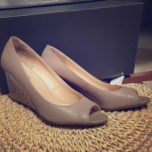 Liz Claiborne Nude Wedge Heel